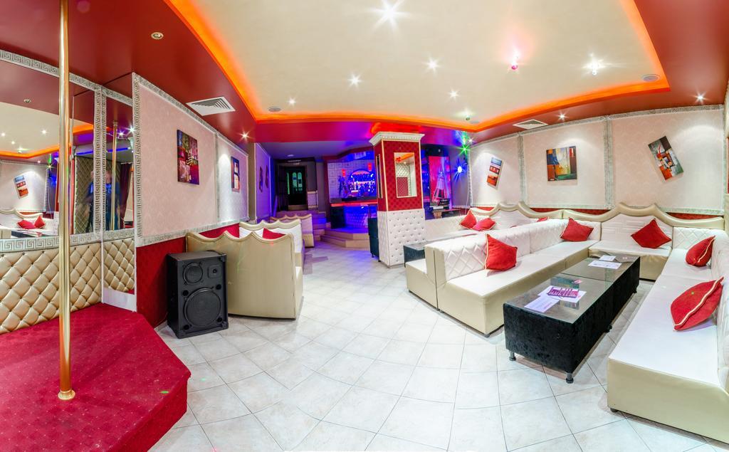 Hotel Cosmos Azenograd Kültér fotó