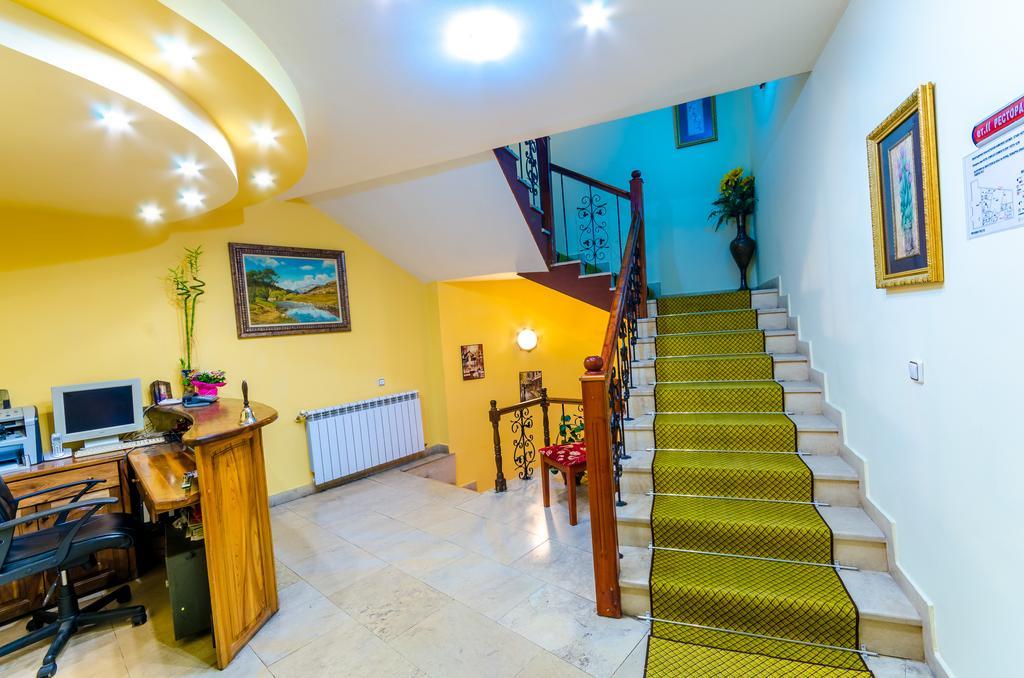 Hotel Cosmos Azenograd Kültér fotó