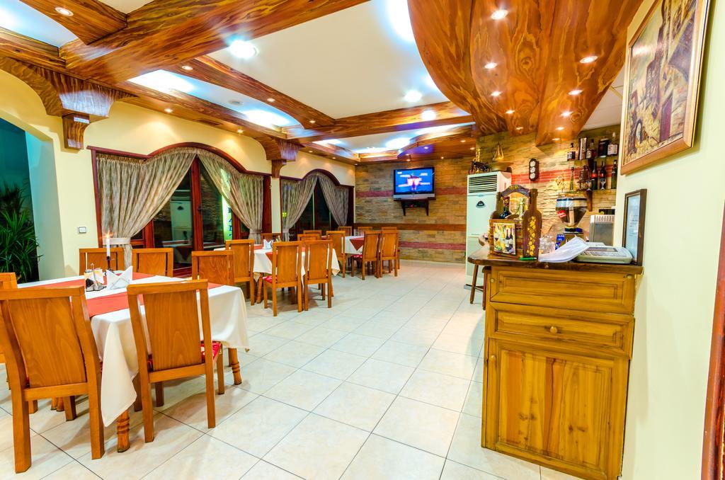 Hotel Cosmos Azenograd Kültér fotó
