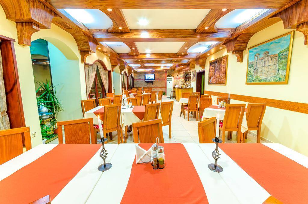 Hotel Cosmos Azenograd Kültér fotó