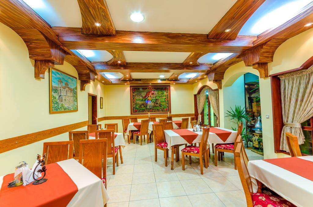 Hotel Cosmos Azenograd Kültér fotó